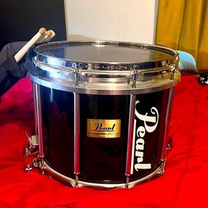 Pearl competitor marching snare drum black
